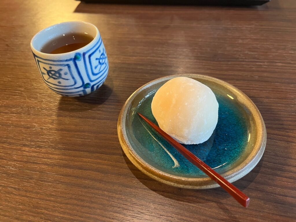 みかん大福とほうじ茶セット