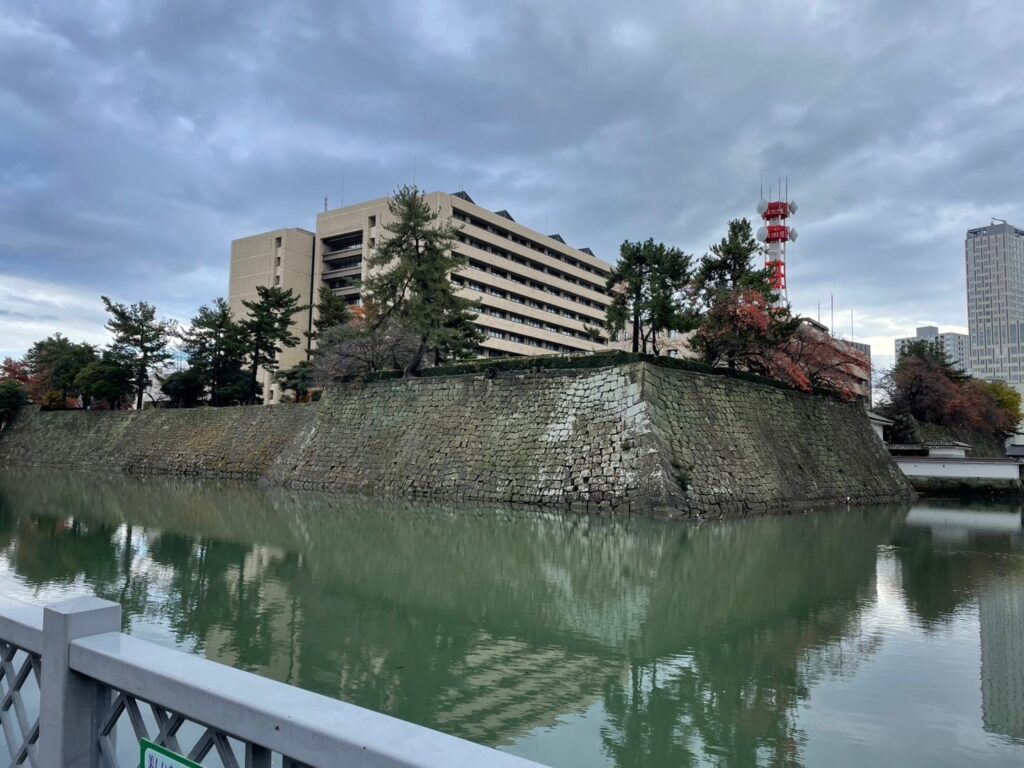 福井城跡(福井県庁)